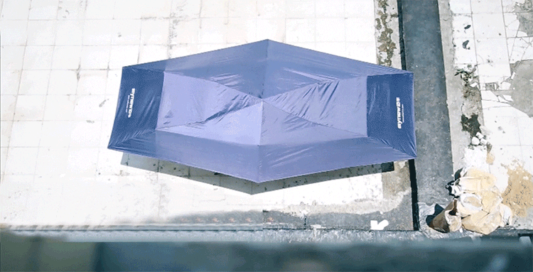 愛車を全面的に守る ワンタッチの自動開閉式カーテント Car Umbrella Campfire キャンプファイヤー 愛車を全面的に守る ワンタッチの自動開閉式カーテント Car Umbrella Campfire キャンプファイヤー