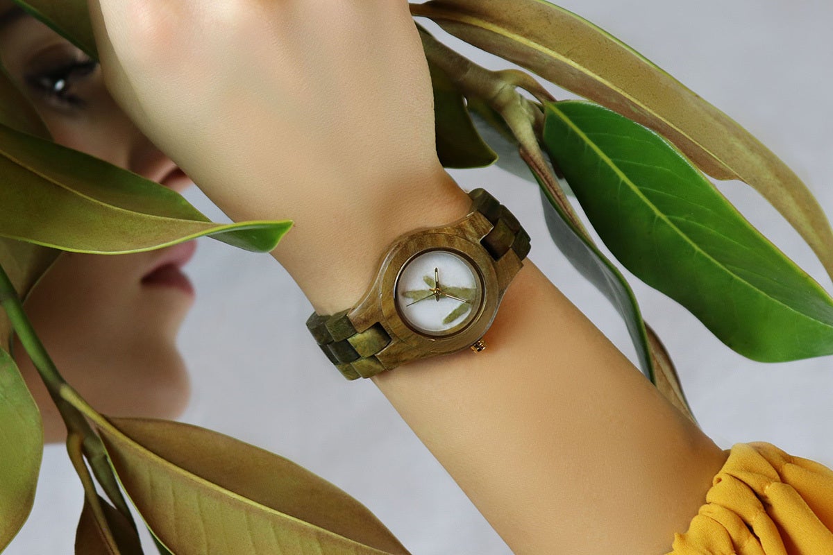 Wewoodの木の時計で、世界に木を植えちゃおう！！ペアもOK