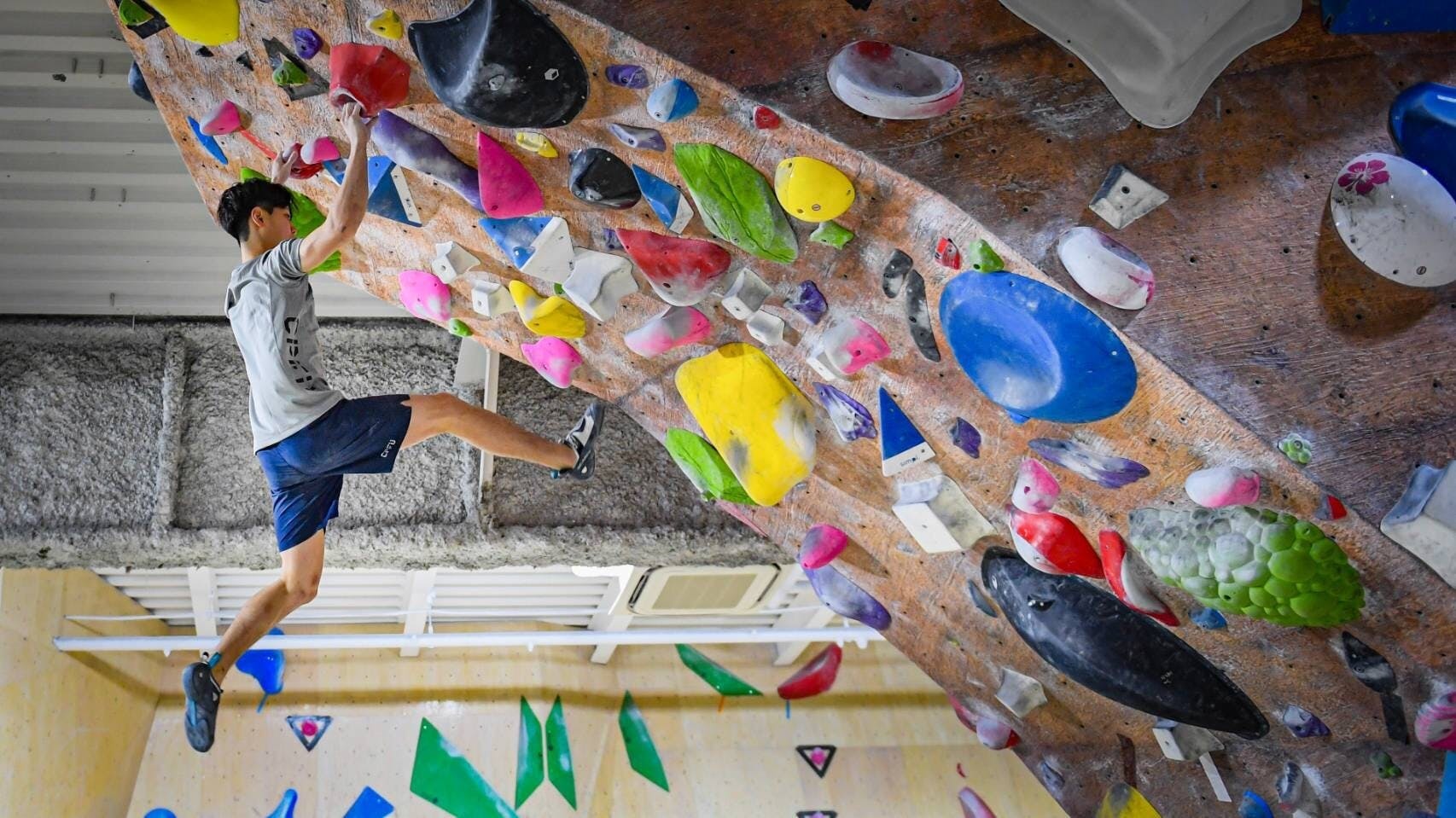 大阪のクライミングジムを守る Save Osaka Climbing Gyms Campfire キャンプファイヤー