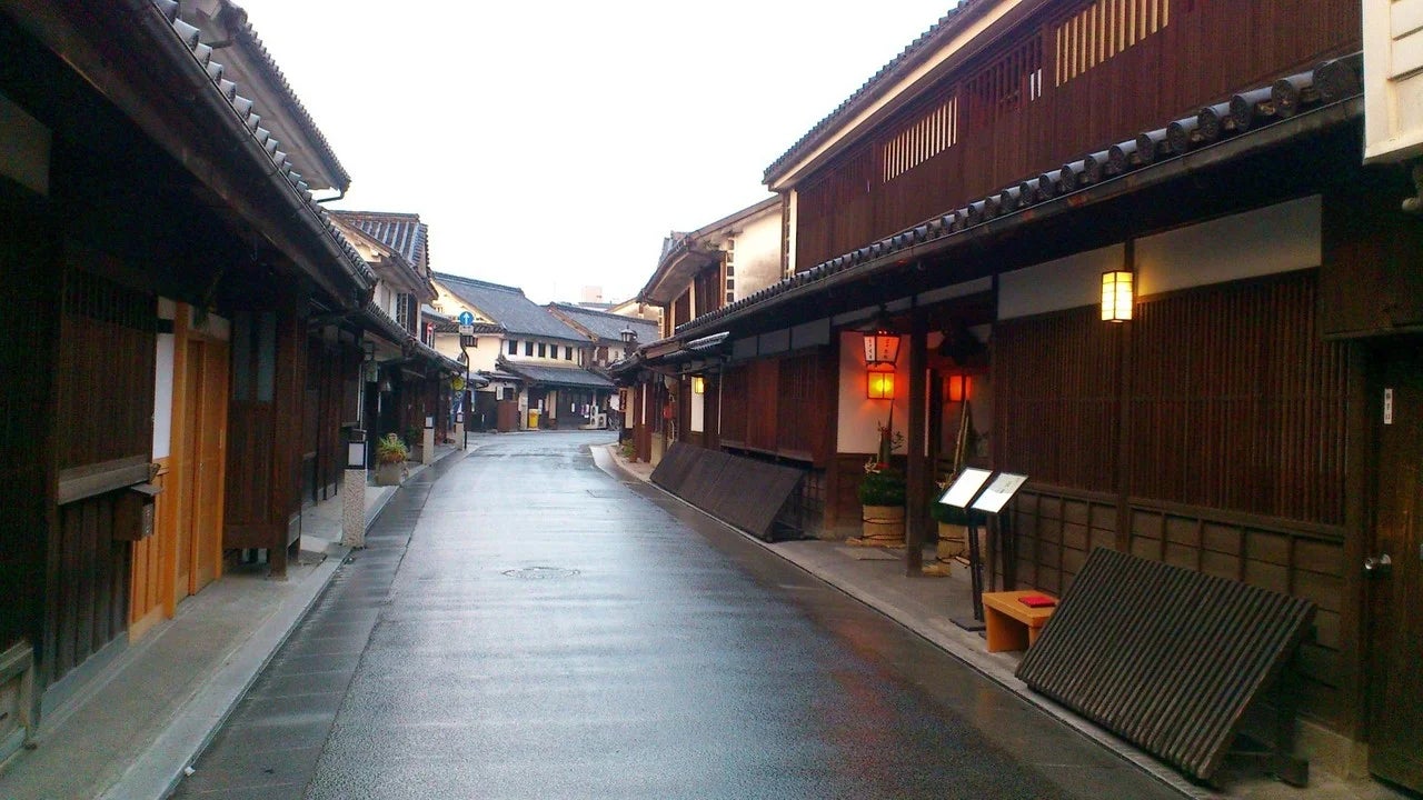 吉井旅館全景 (1)