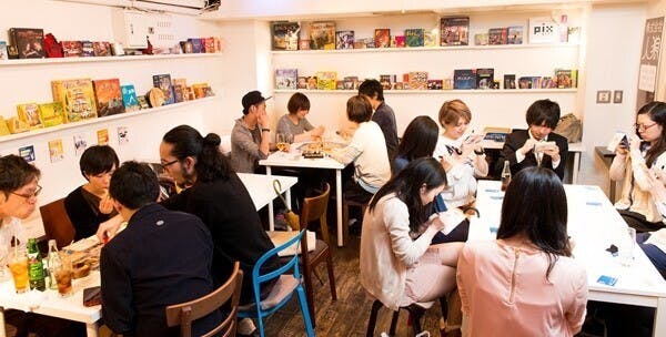 世界中のボードゲームで遊べるジェリージェリーカフェを福岡にオープン Campfire キャンプファイヤー 世界中のボードゲームで遊べるジェリージェリーカフェを福岡にオープン Campfire キャンプファイヤー