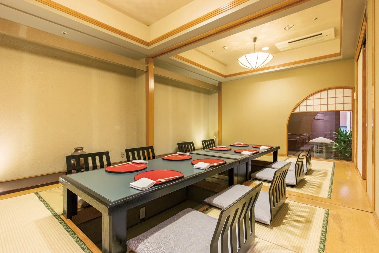 個室（掘りごたつ） (1)