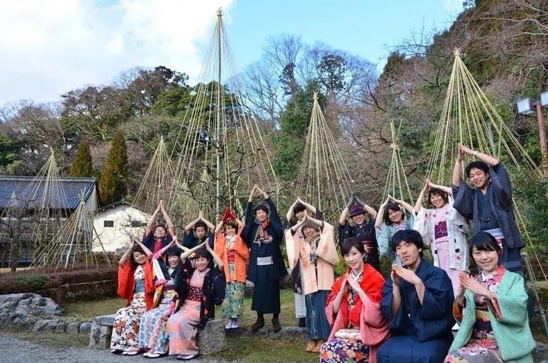 女性の笑顔がほころぶ ご褒美きもの加賀友禅 で金沢へ癒されに来てほしい Campfire キャンプファイヤー