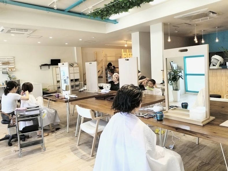 ママにリラックスタイムをプレゼント 美容院に理想のキッズスペースを Campfire キャンプファイヤー ママにリラックスタイムをプレゼント 美容院に理想のキッズスペースを Campfire キャンプファイヤー