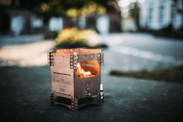 ドイツ発 本より小さい わずか薄さ5mmの超コンパクト焚き火台 Flexfire Campfire キャンプファイヤー ドイツ発 本より小さい わずか薄さ5mmの超コンパクト焚き火台 Flexfire Campfire キャンプファイヤー