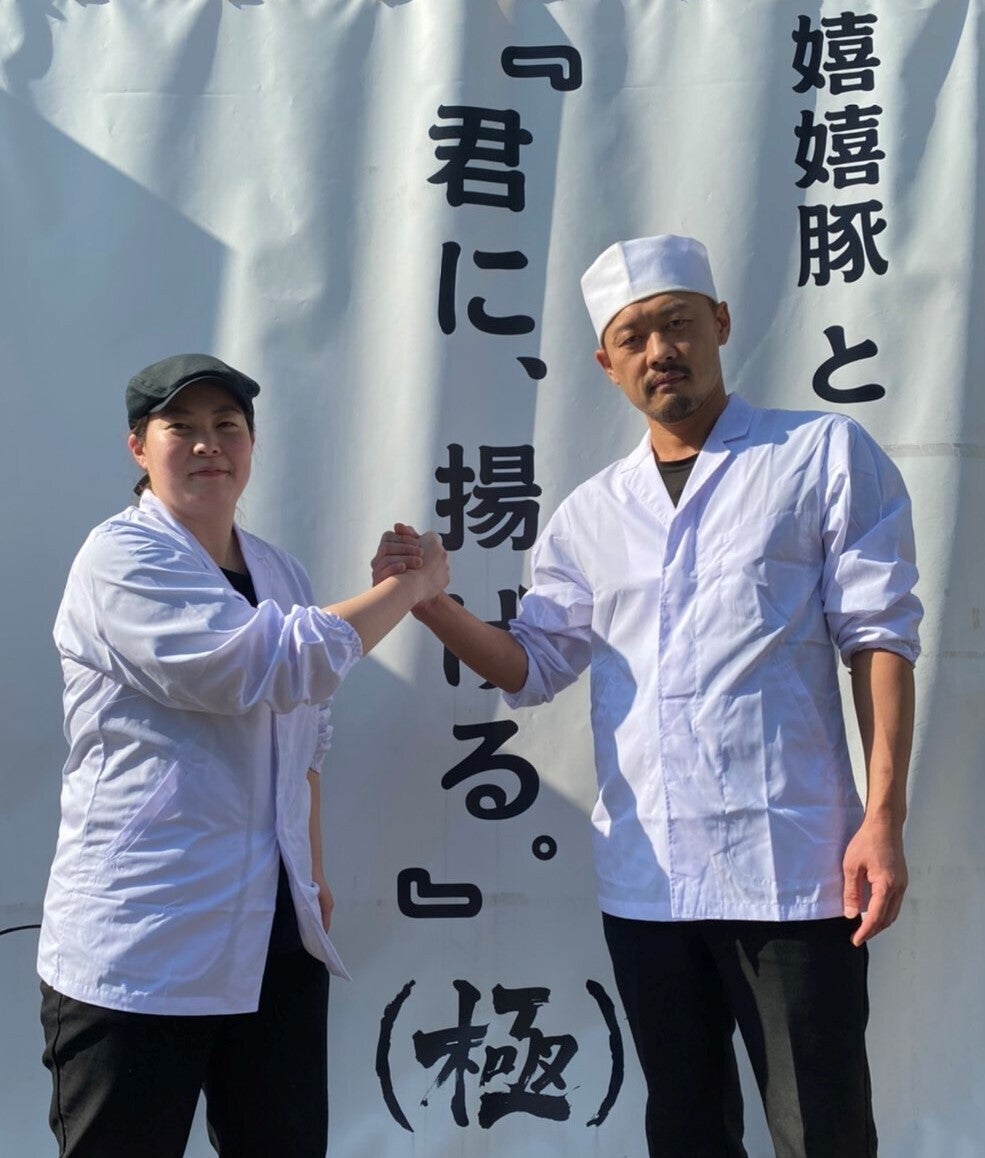 川口（左）、伊藤さん（右）