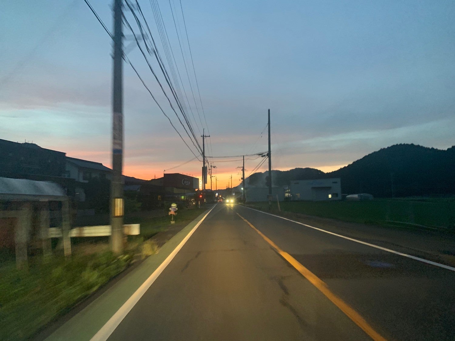 99fd67_476fc38812474c65b9a2144e5b2c83c7~mv2.jpg
