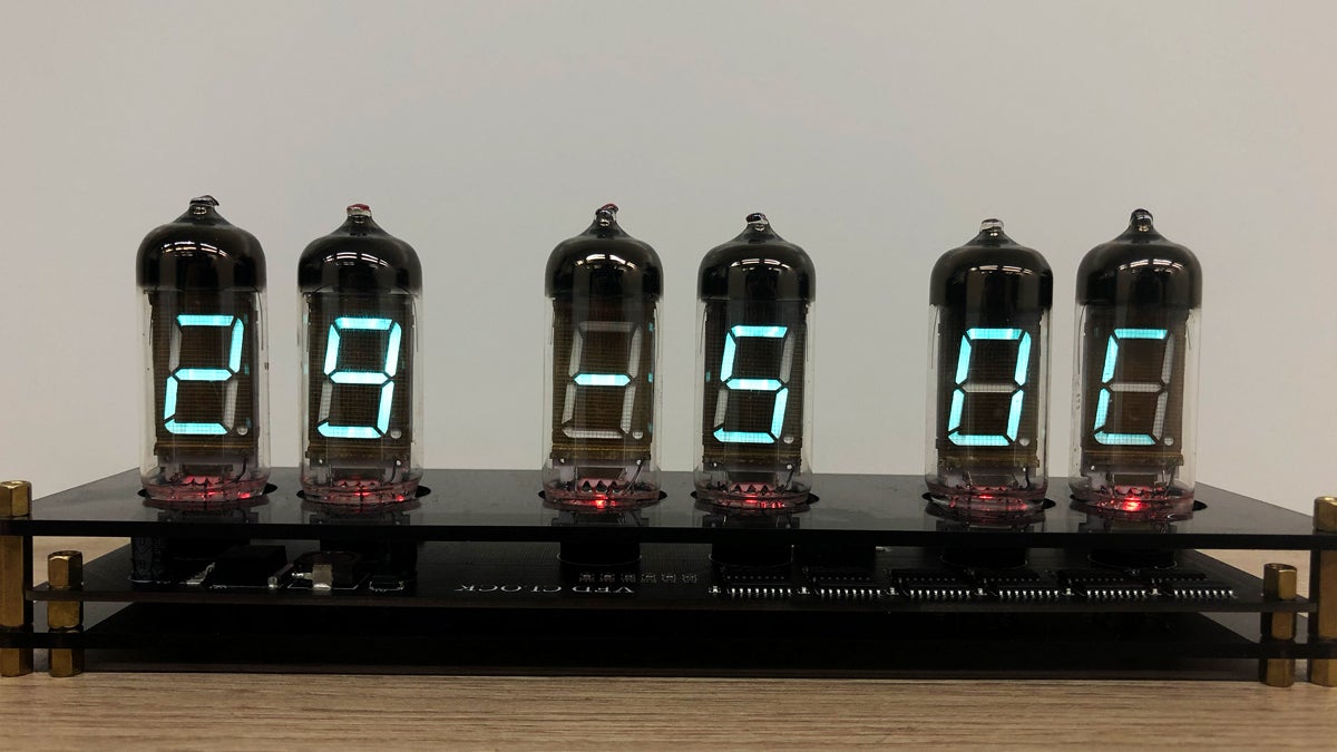 往年の国産技術が主役！レトロフューチャー感溢れる『Cool VFD Clock