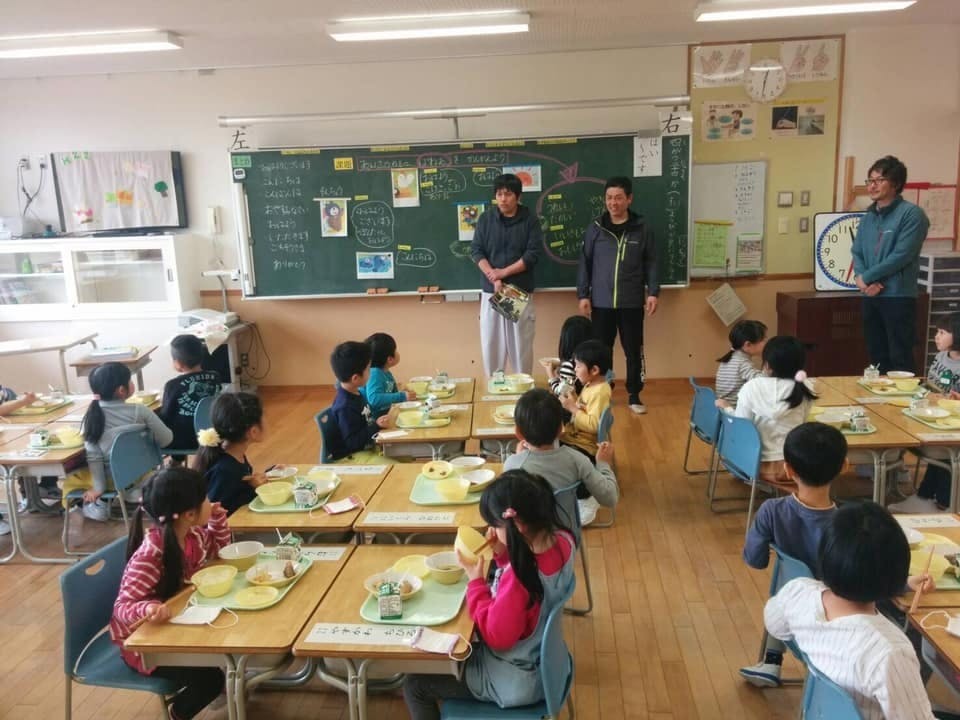 学校給食へのホタルイカ提供