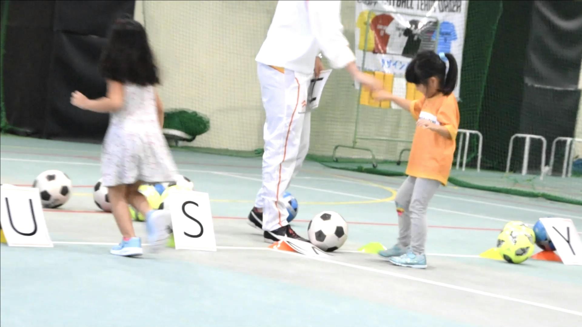 英語 サッカー で英語教育を変える 新感覚サッカー教室を全国展開したい Campfire キャンプファイヤー 英語 サッカー で英語教育を変える 新感覚サッカー教室を全国展開したい Campfire キャンプファイヤー
