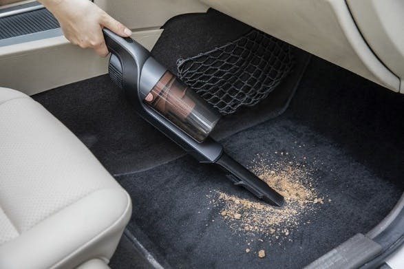 スマホを吸い上げるほどの圧倒的吸引力 超パワフルで軽量 車ハンディクリーナー Campfire キャンプファイヤー スマホを吸い上げるほどの圧倒的吸引力 超パワフルで軽量 車ハンディクリーナー Campfire キャンプファイヤー