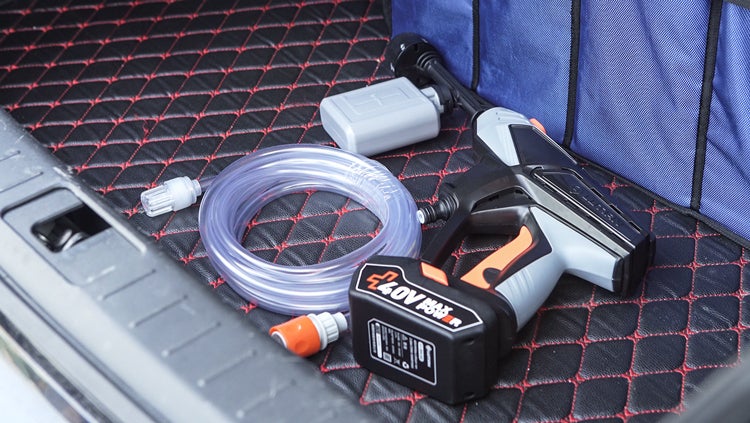 LUTIAN ポータブル高圧洗浄機 本体 40Vバッテリー付き モーター＆バッテリ一が一体型!ポータブル高圧洗浄機「LUTIAN ルシアン