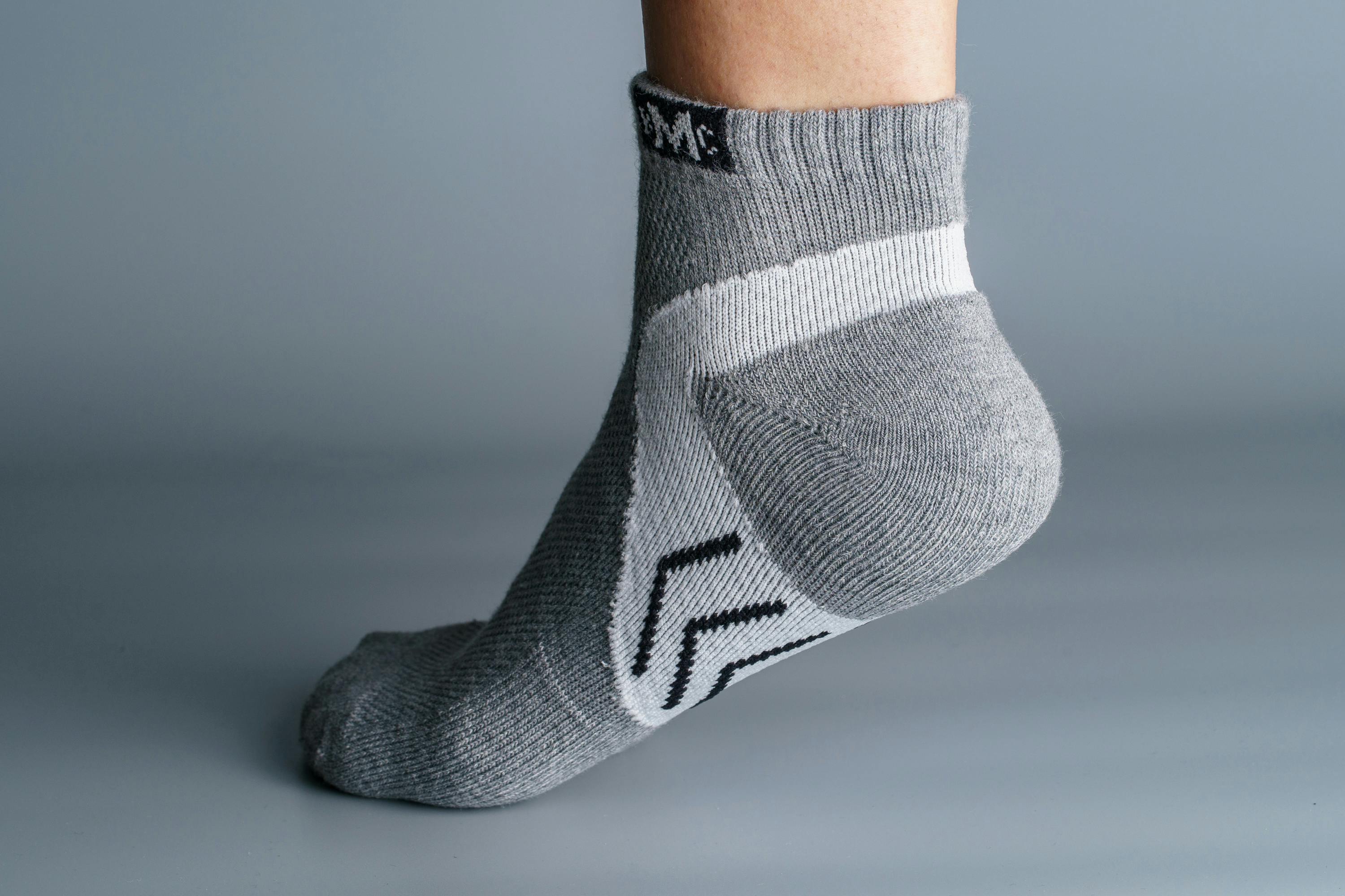 履いたら止まれない 疲労軽減機能 を搭載した ノンストップ ソックス Campfire キャンプファイヤー 履いたら止まれない 疲労軽減機能 を搭載した ノンストップ ソックス Campfire キャンプファイヤー