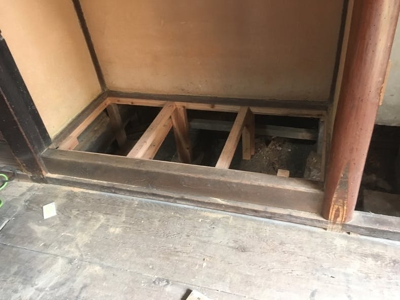 造作日誌ー３ 床の間と縁側の 床貼り Campfire キャンプファイヤー