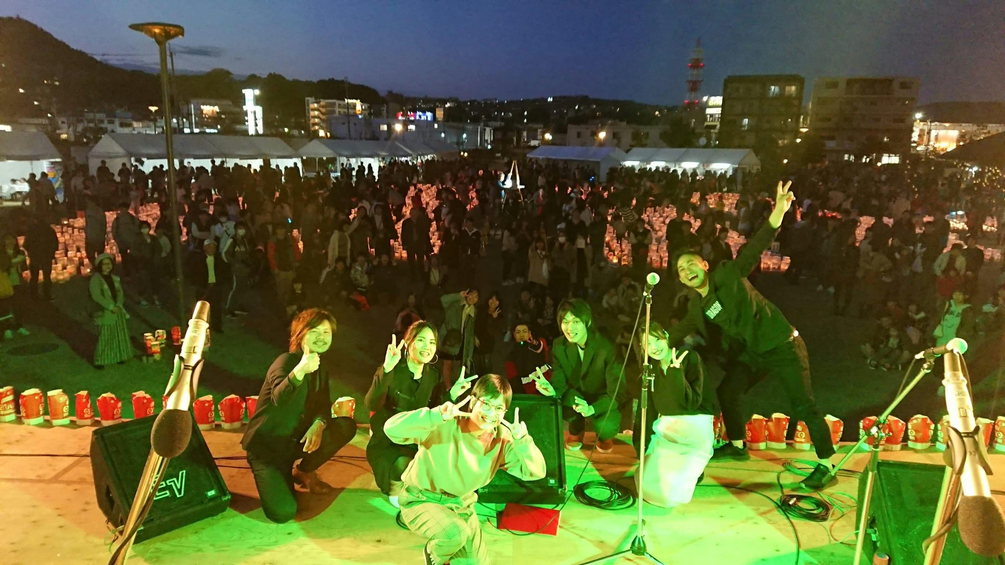 地元のみんなと 音楽とキャンドルの祭典 かわにし音灯り をつくるアクティビティ Campfire キャンプファイヤー 地元のみんなと 音楽とキャンドルの祭典 かわにし音灯り をつくるアクティビティ Campfire キャンプファイヤー