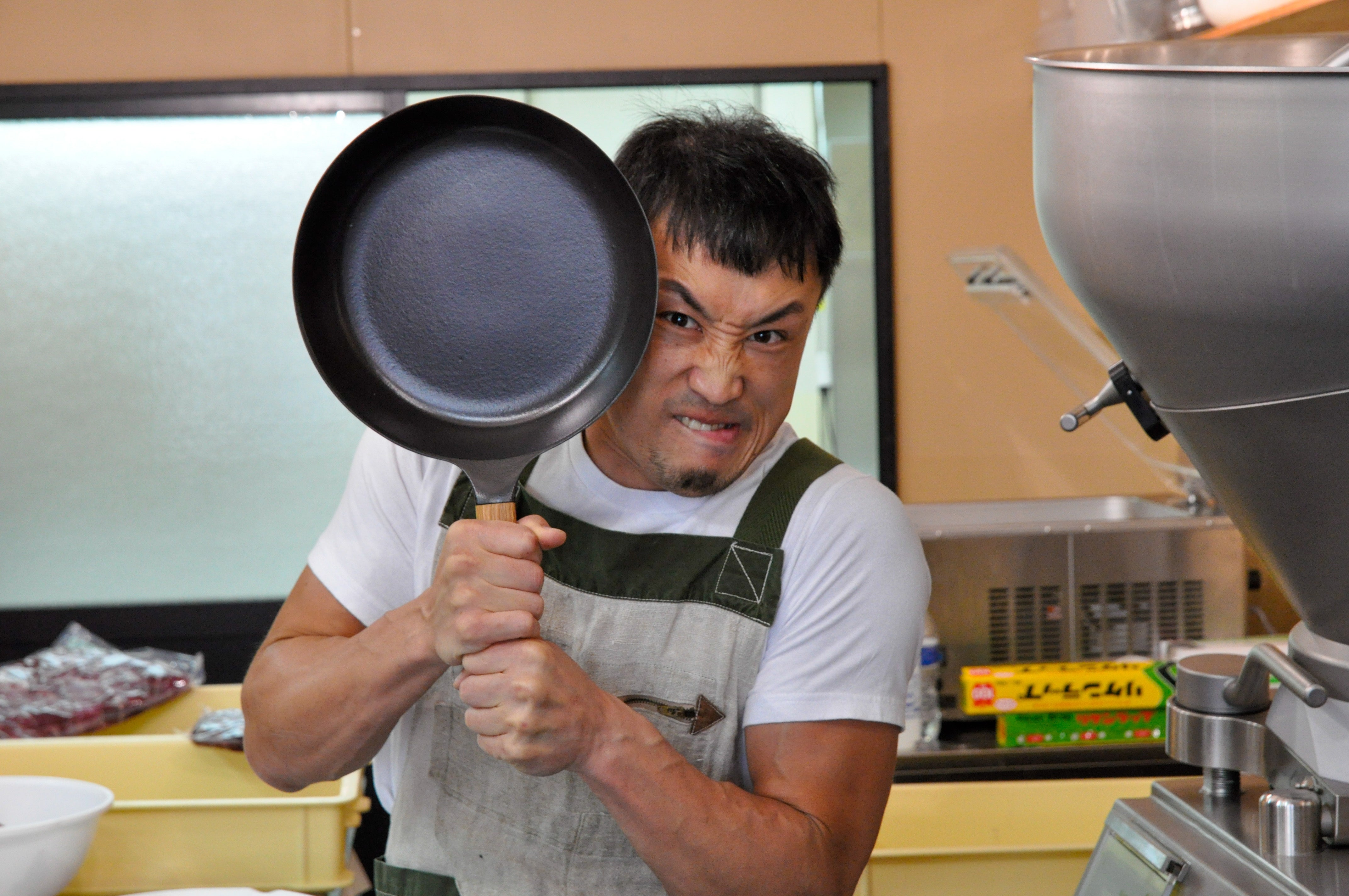 バーミキュラのフライパンが Campfire キャンプファイヤー