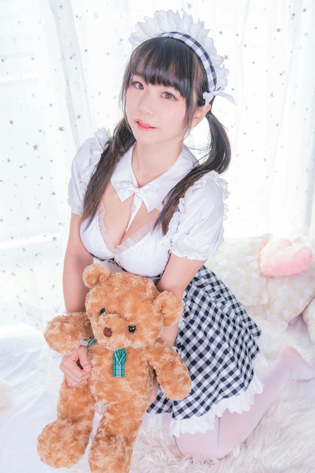 谷間メイクができちゃうメイド服♡「噂の紐メイド」商品化プロジェクト!アクティビティ CAMPFIRE (キャンプファイヤー)