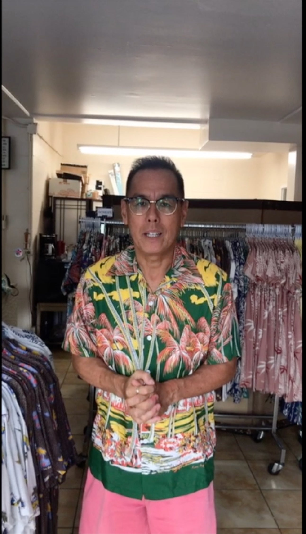 アロハシャツ夏の着こなし サイズ 洗濯方法 盛り沢山です Campfire キャンプファイヤー