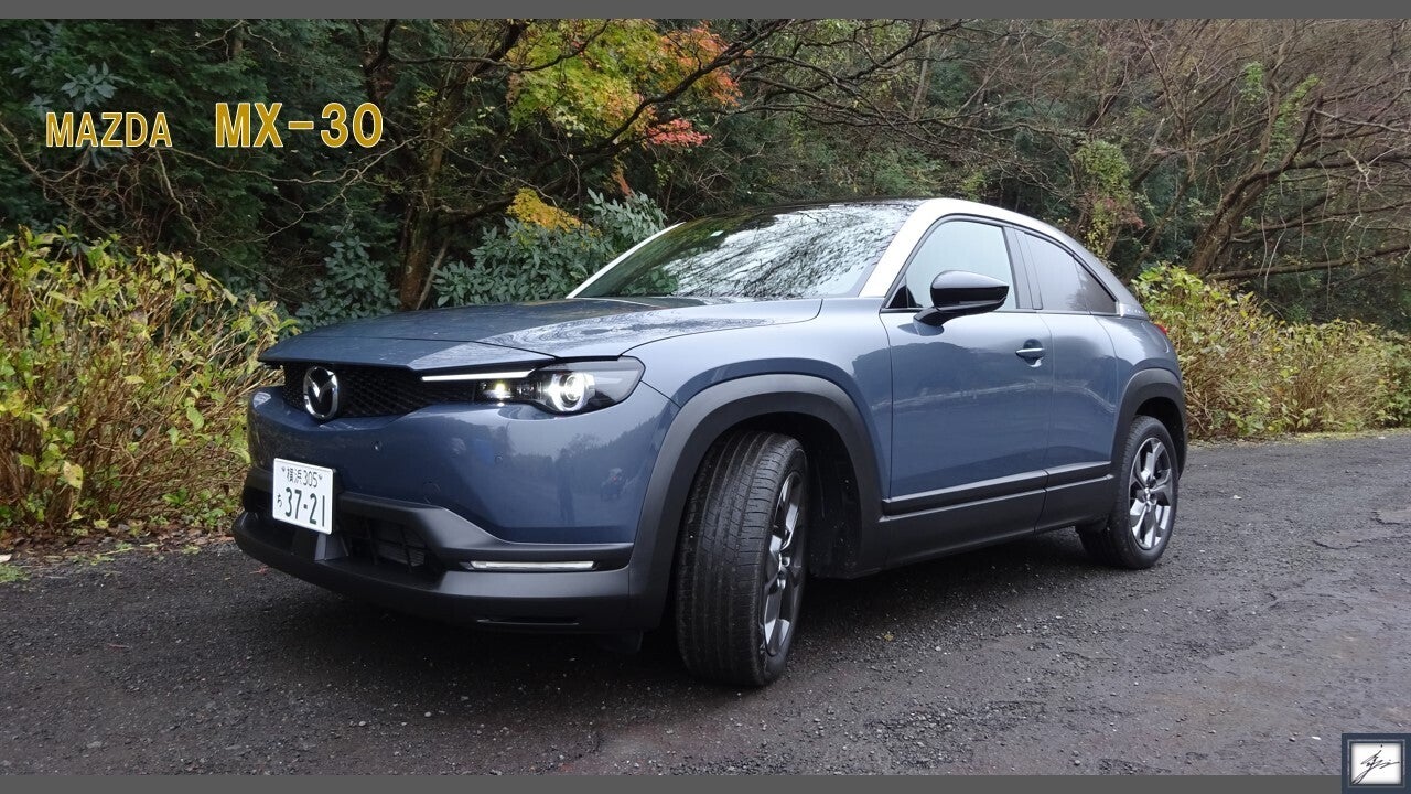 MAZDA CX-30が持つ実用的パーソナルを超えて、”ユニークなクルマライフ