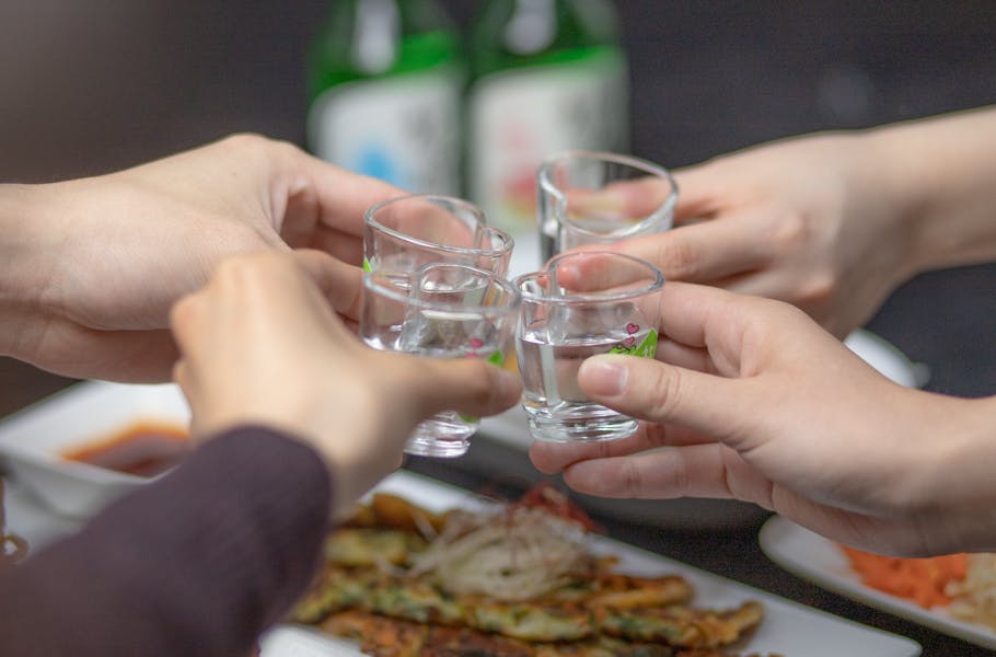 インスタ映え チャミスルのグラスはハート型 Campfire キャンプファイヤー