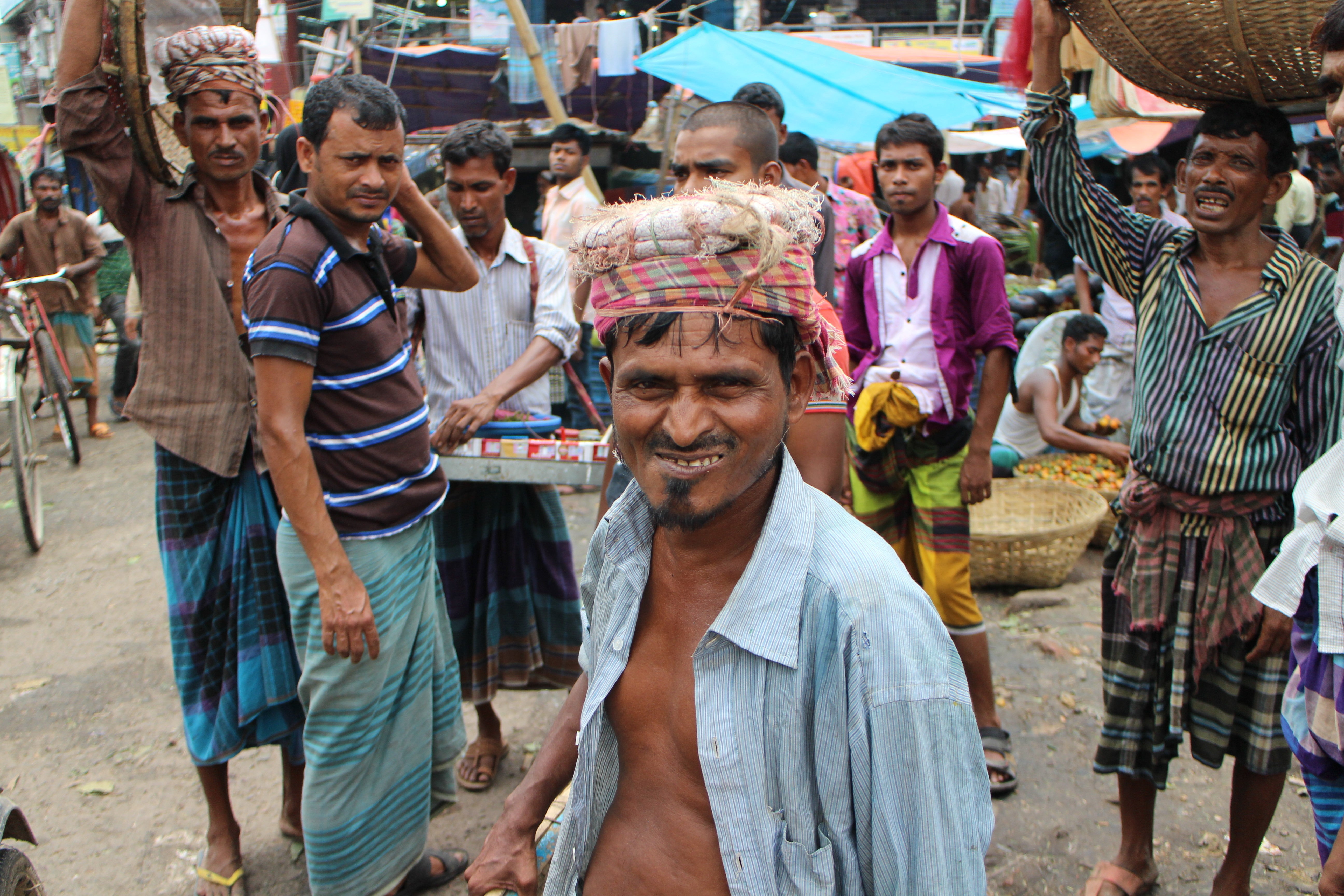 ウソのようで本当なバングラデシュ体験記 やばい エイプリルフールの日に投稿する忘れてた Campfire キャンプファイヤー