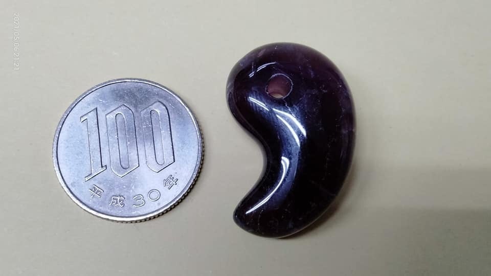 玉製・勾玉・土偶・石器 ペンダント　共箱 勾玉 アメジスト 約3㎝ がリターン商品に追加になりました
