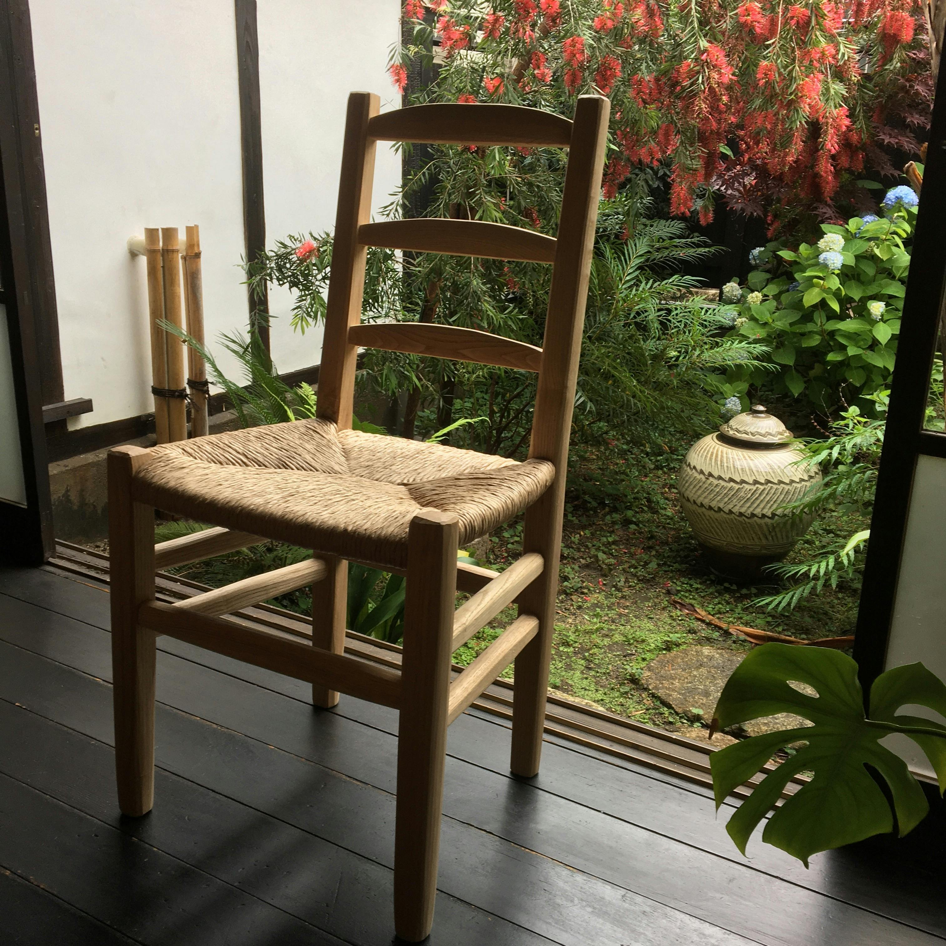 カウンター用の座編みの椅子の試作品が出来ました Campfire キャンプファイヤー