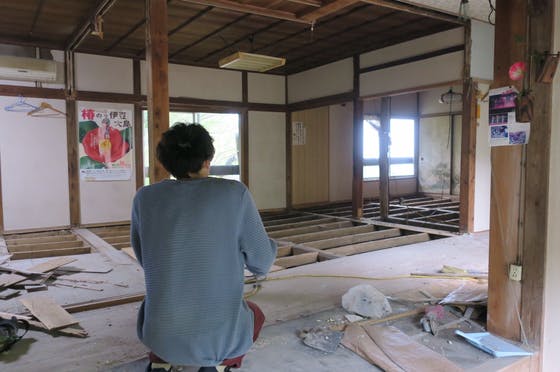 藤田建装さんの解体の勢いと伊豆大島の絶景が凄まじい件 Campfire キャンプファイヤー