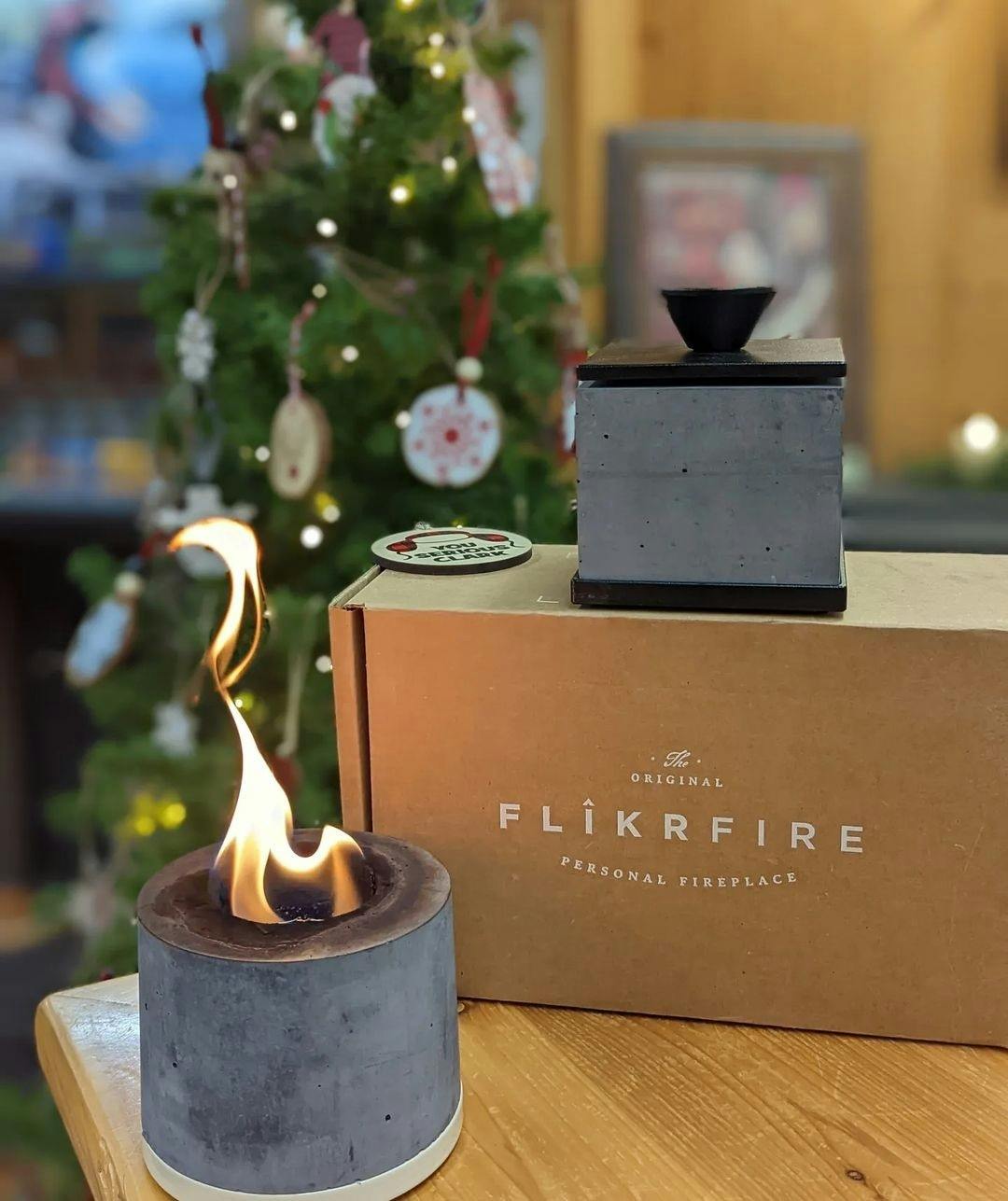 フリッカーファイヤー 四角型 インドアキャンプ 室内焚き火台 アルコール式 フリッカーファイヤー 四角型 インドアキャンプ 室内焚き火台