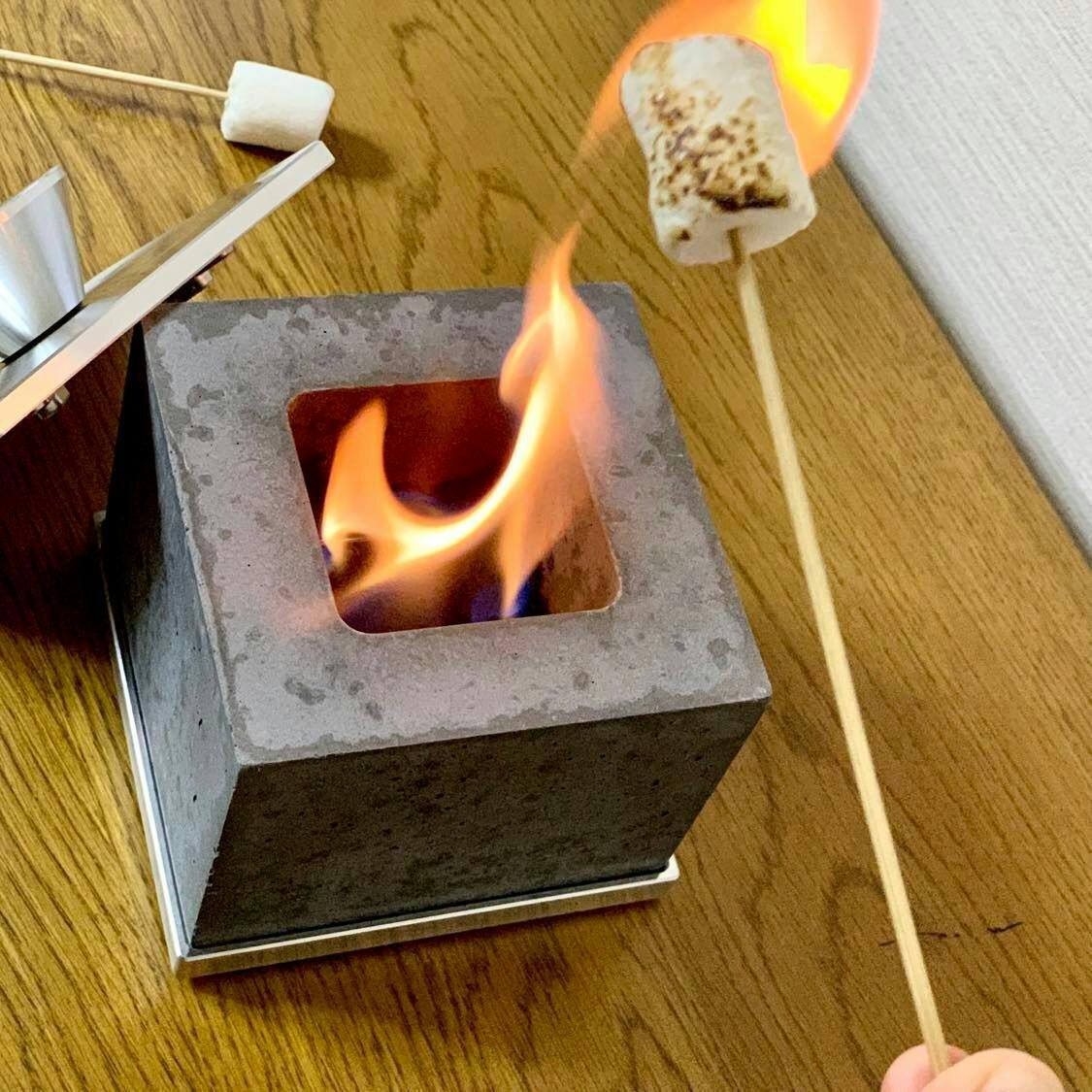 フリッカーファイヤー 四角型 インドアキャンプ 室内焚き火台