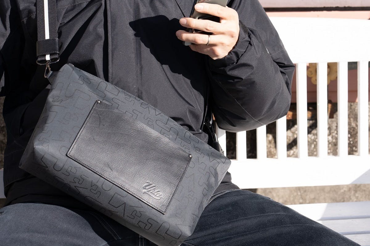 クーポン格安 限定 messengerbag.jp×RESISTANTシリーズ safari - バッグ