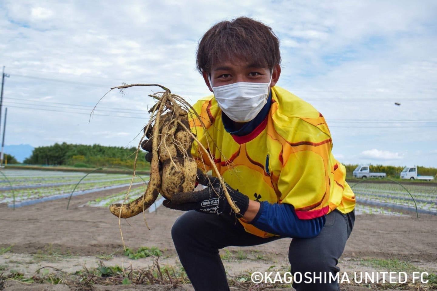 mitre 鹿児島ユナイテッドFC 支給品 ウエア 長袖 スポンサー入り M mitre 鹿児島ユナイテッドFC 支給品 ウエア 長袖 スポンサー入り