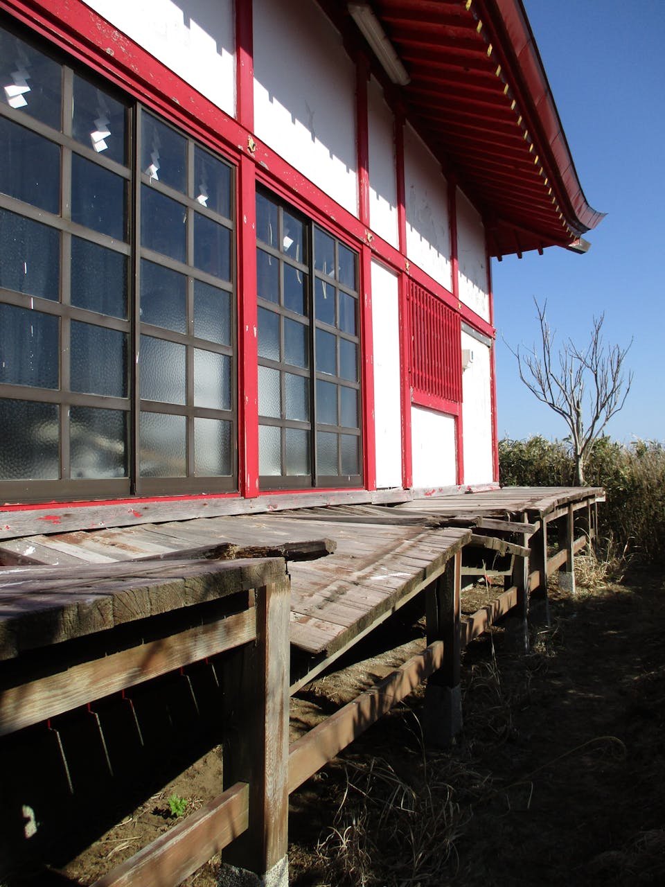 助けて下さい。奥尻島の文化財である、宮津弁天宮の修理。助けて下さい。奥尻島の文化財である、宮津弁天宮の修理。
