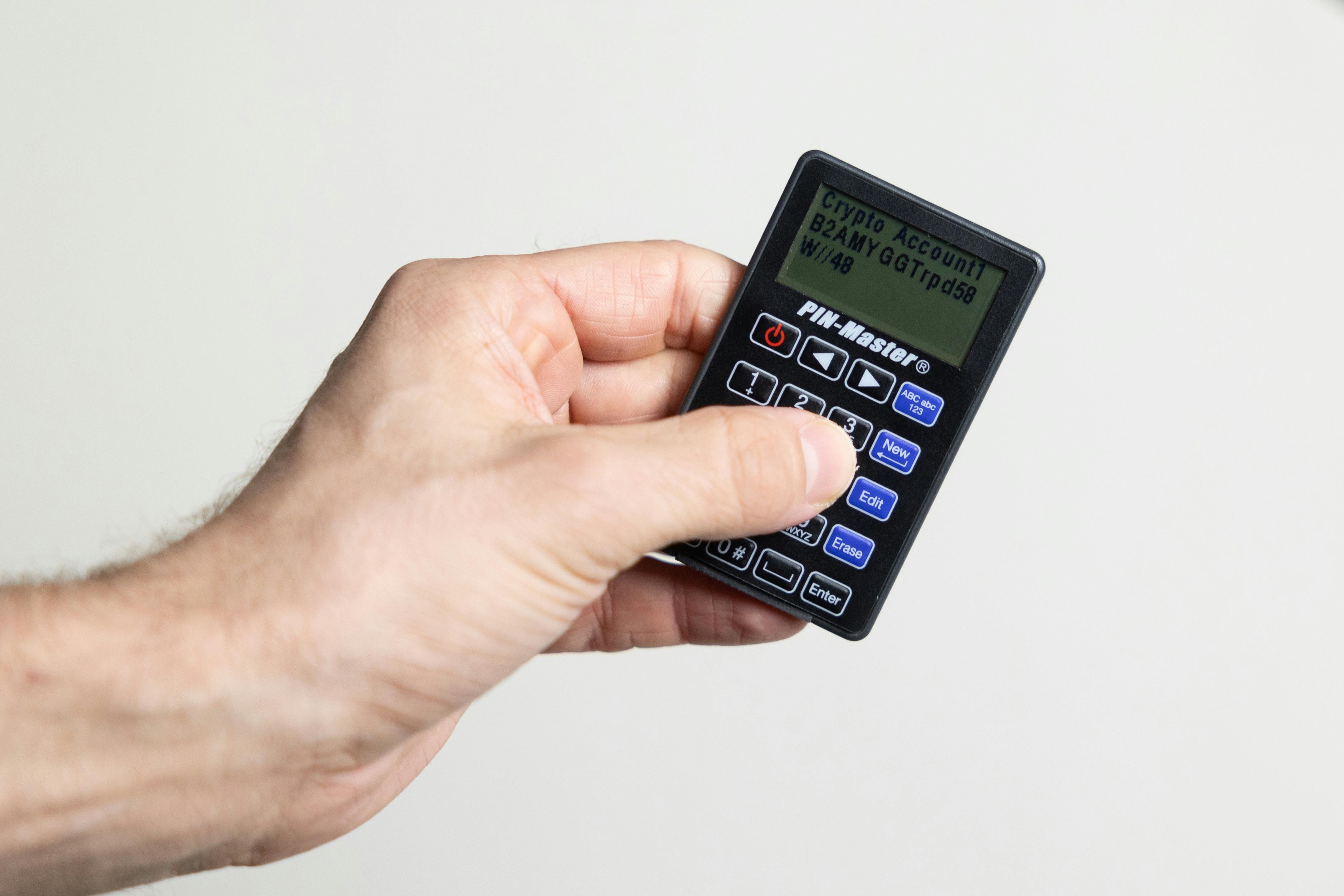 楽天市場】PIN-Master 2.0 ピンマスター 超薄型パスワード管理