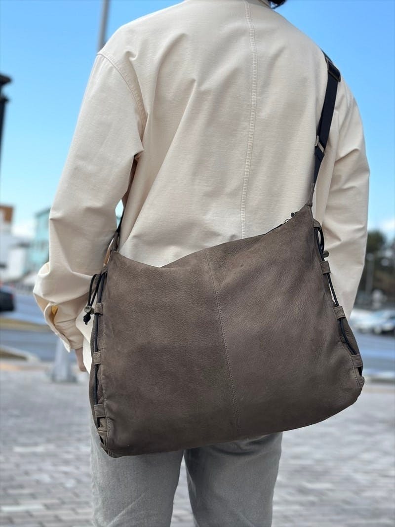 世界に一つしかない個性【天然エゾ鹿革ショルダーバッグ】 - CAMPFIRE