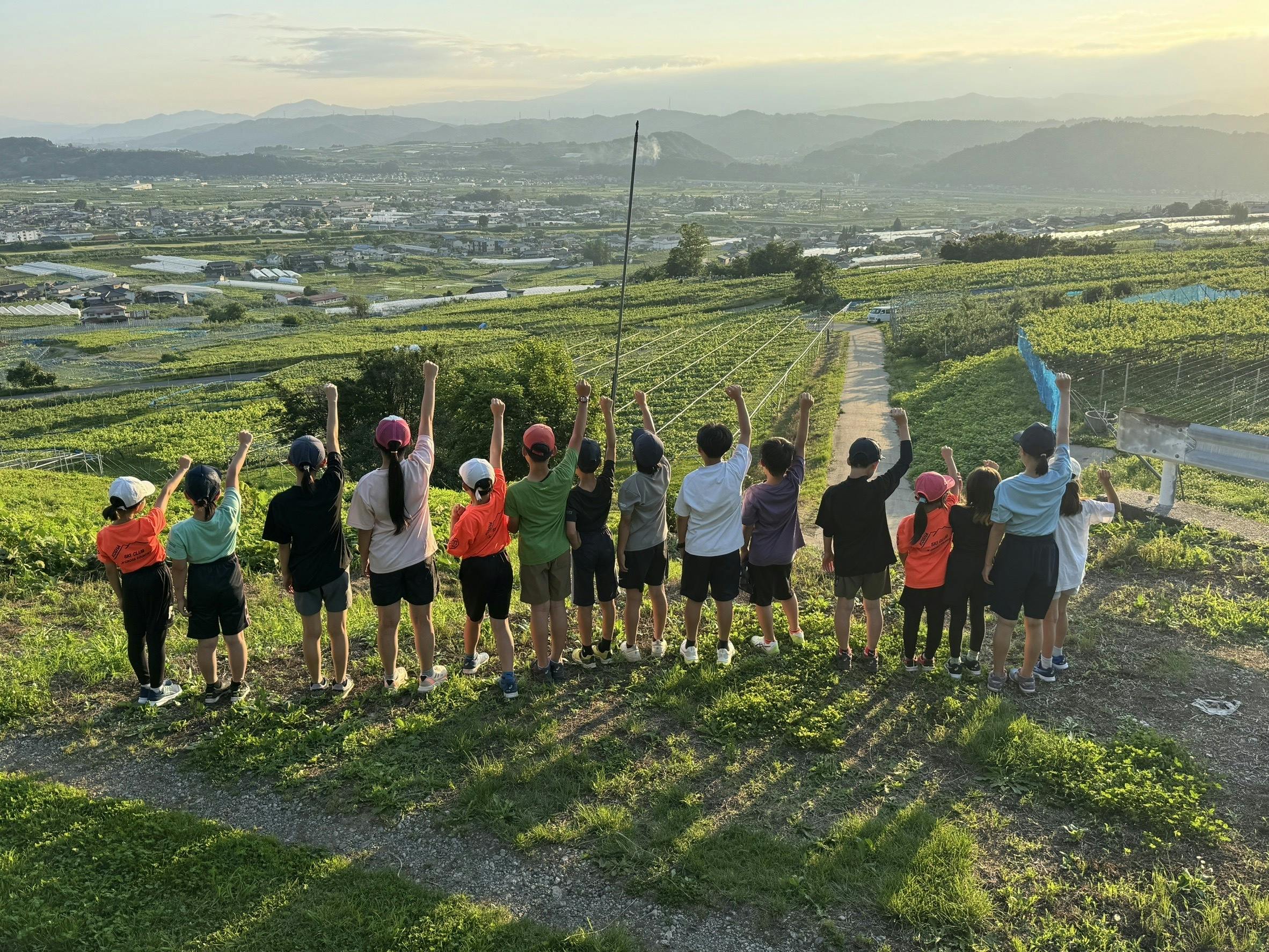 公式インスタグラムを立ち上げました - CAMPFIRE (キャンプファイヤー)