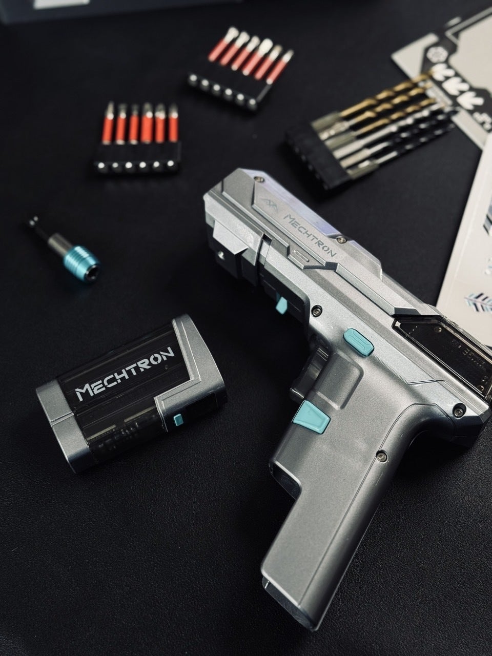 ピストルをモデルにした電動ドライバーが日本上陸！｜MECHTRON
