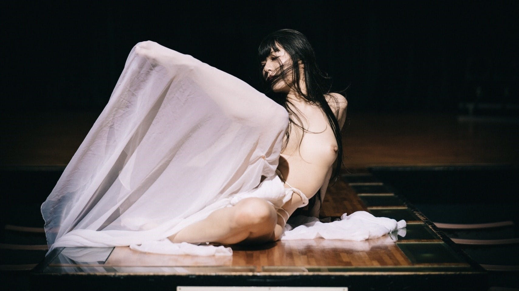 蓬菜かすみ緊縛体験