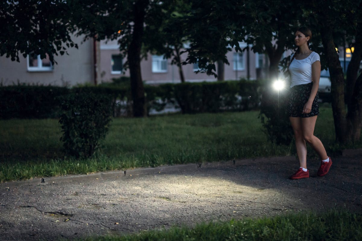 夜道でもしっかり頼れる明るさ ― Turbo2モードの実力 - CAMPFIRE