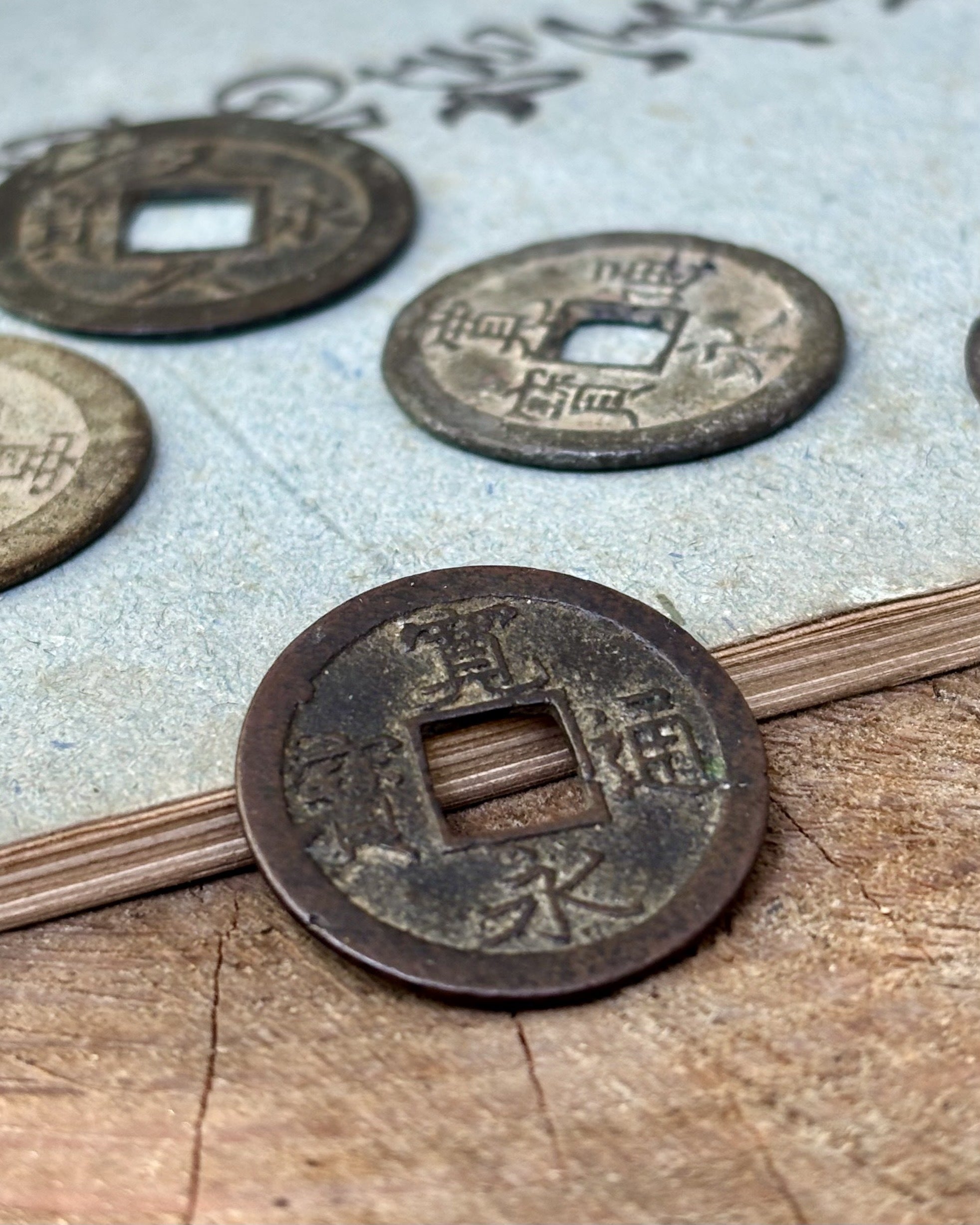江戸時代の古銭が出てきました｜百年の蔵を未来へ。ものづくり拠点再生