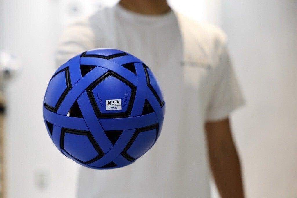 サッカーボール JFA カズサイン付き❗️ JFAシンボルの鳥のお話 - CAMPFIRE (キャンプファイヤー)