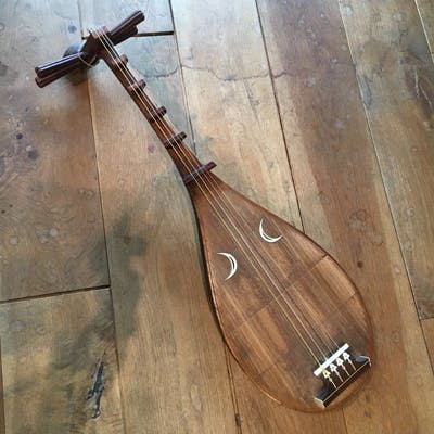 消えゆく伝統楽器・筑前琵琶。今こそ立ち上げよう。琵琶再生の新たな場