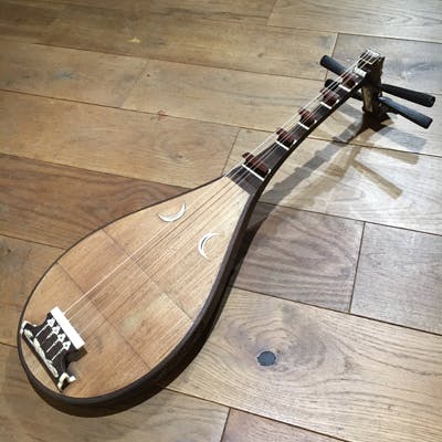 消えゆく伝統楽器・筑前琵琶。今こそ立ち上げよう。琵琶再生の新たな場