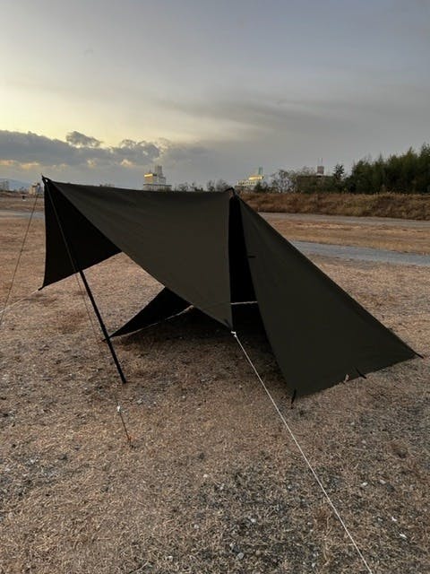 Tarp Shield』焚き火好きの為の難燃素材でできたタープシェルター