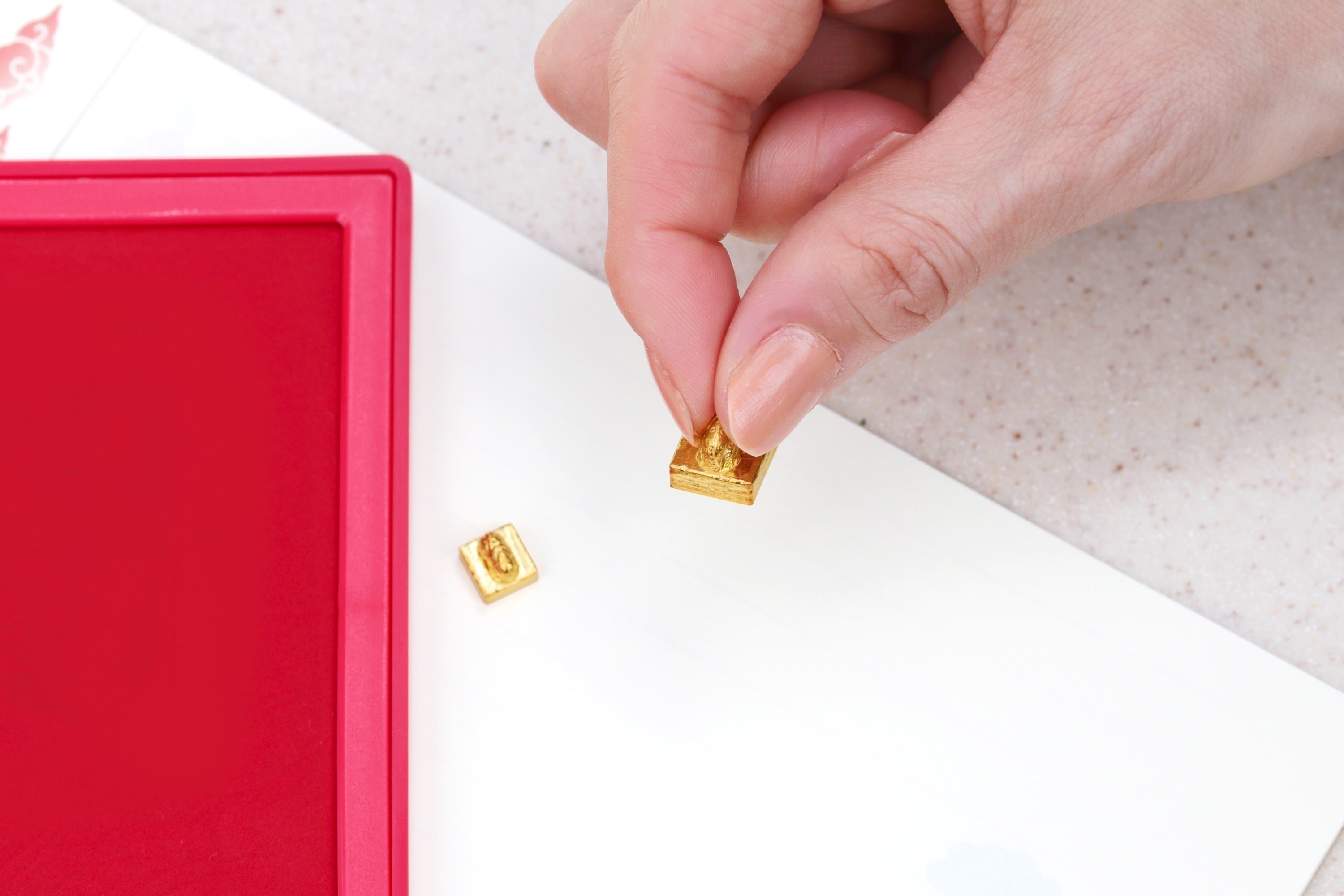 本物よりも“純”な【漢委奴国王の金印】1gから買える「純金」で登場