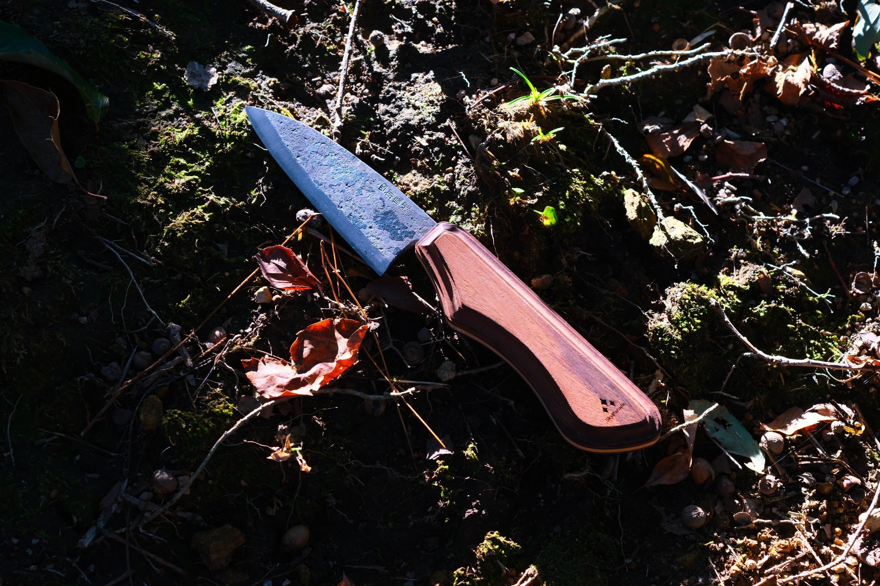 キャンプに映える刀鍛冶の包丁「KUROUCHI mini」 - CAMPFIRE (キャンプ