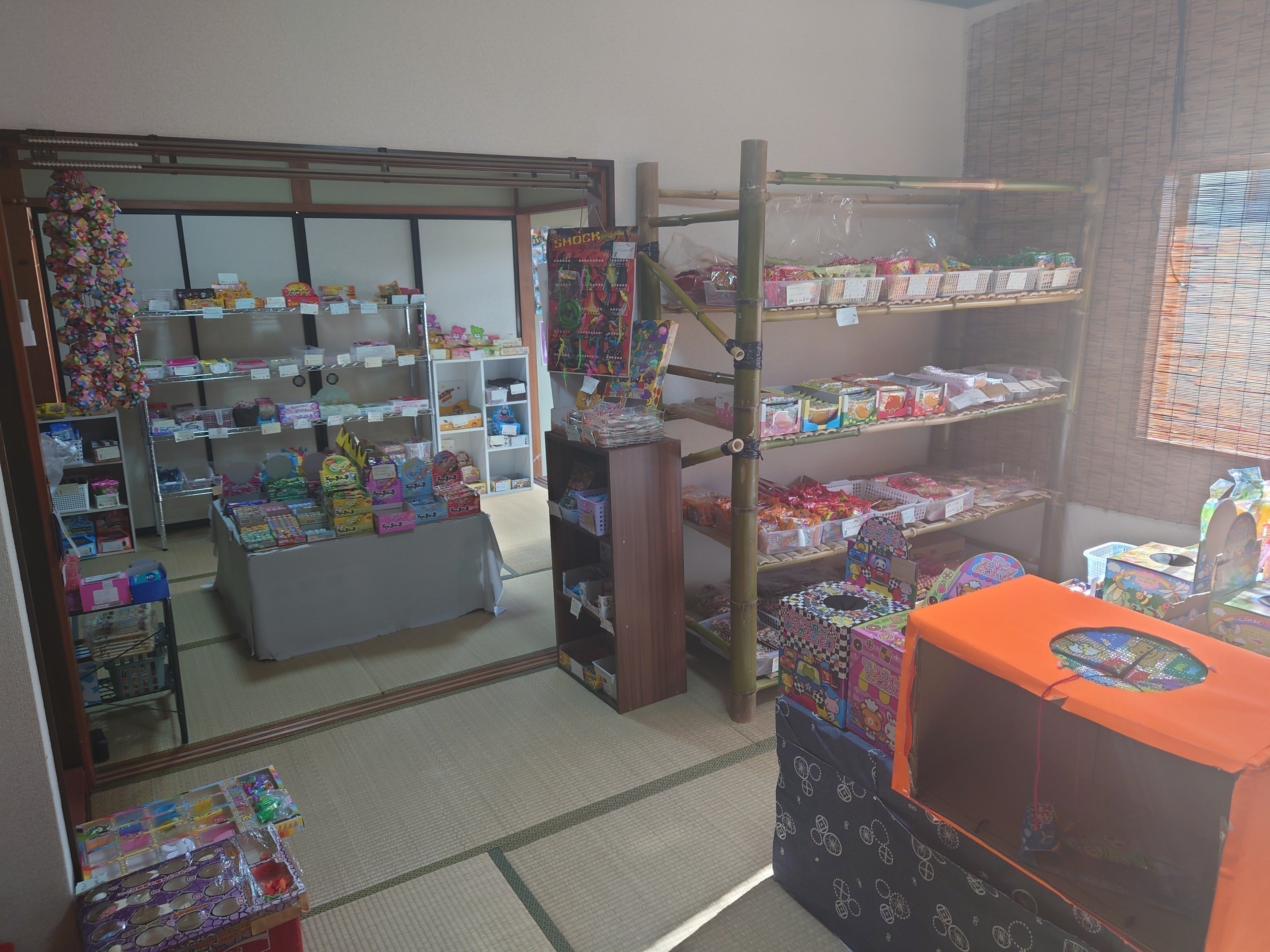 懐かしい駄菓子屋さんのお菓子のケース 【公式通販】 懐かしい駄菓子屋さんのお菓子のケース 【公式通販】