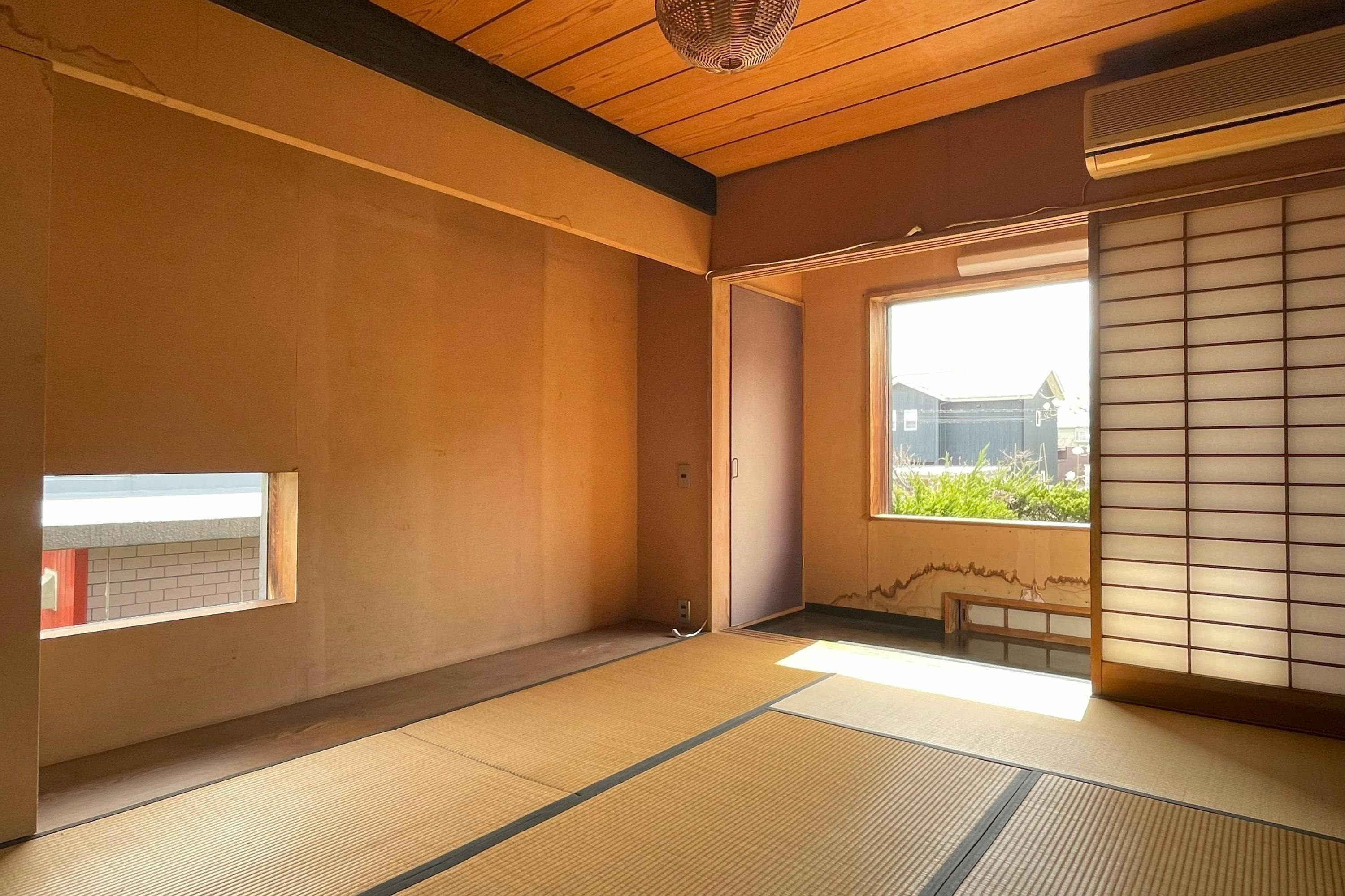 建築家・渡邊洋治生誕100周年記念!「斜めの家」を泊まって学べる名