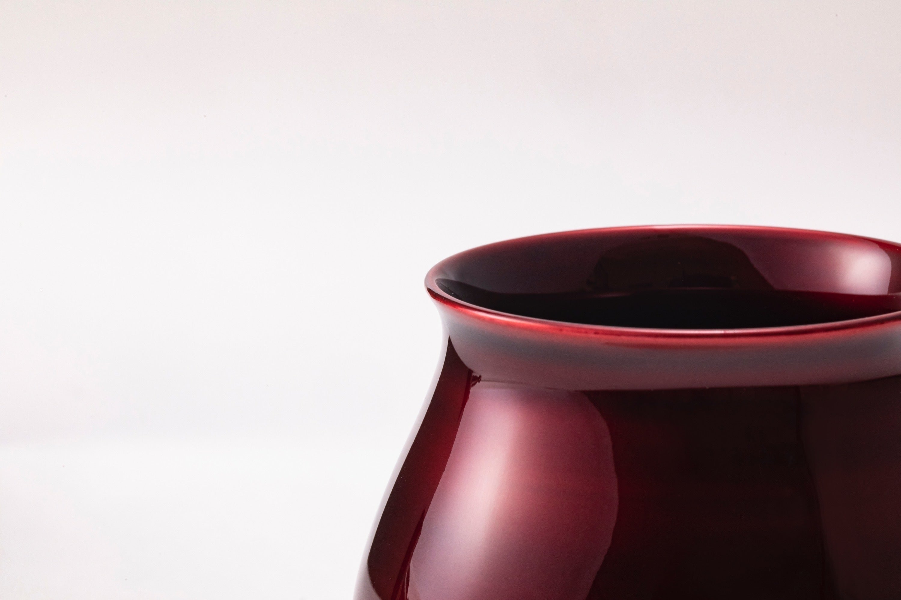 日本の工芸が生んだワイン専用漆器「テロワール」にコンセプチュアルな
