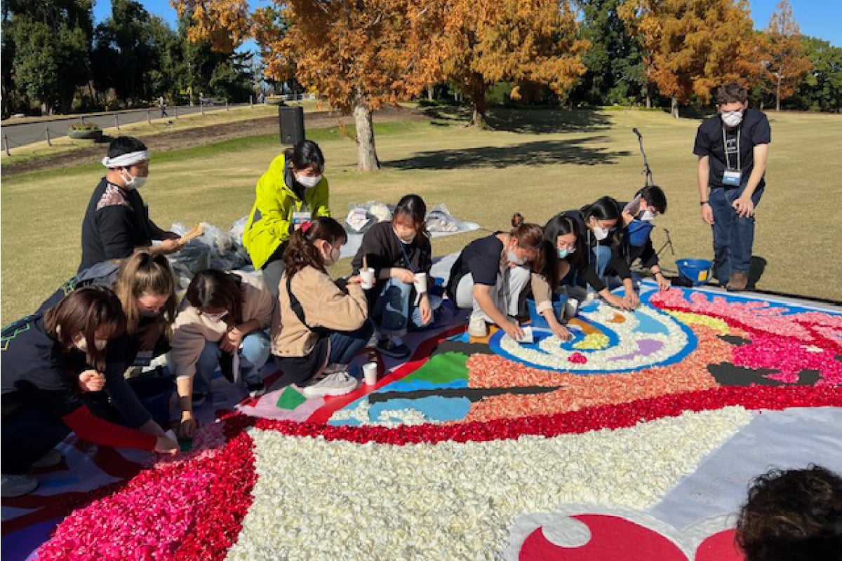 花絵で吹田市民の繋がりを紡ぐイベントを大阪・万博で開催